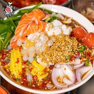 เมนูของร้าน ก๋วยเตี๋ยวคลุกฝุ่น .