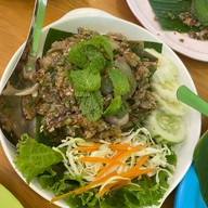 ครัวอีสานคักคัก โลตัสวัดลาดปลาดุก