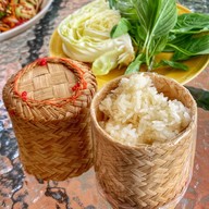 ส้มตำ สุกัญญา