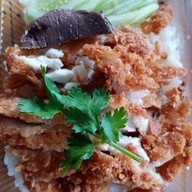 เมนูของร้าน นโมข้าวมันไก่ก๋วยเตี๋ยวไก่
