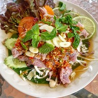 ส้มตำ สุกัญญา