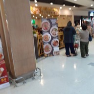 หน้าร้าน ก๋วยเตี๋ยวเรือวิศวะ โลตัส ศรีนครินทร์