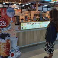 หน้าร้าน Kully-Qoo Bubble Tea โลตัส ศรีนครินทร์