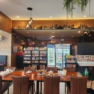 บรรยากาศ POP Restaurant Lumnarai