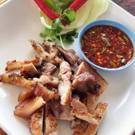 ครัวอีสาน บ้านเมืองสรวง