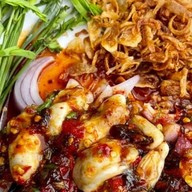 พอเพียงยำแซบ-เคหะเมืองเก่า