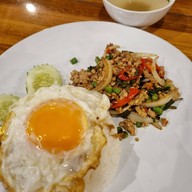 เมนูของร้าน หน้าบ้านแม่