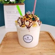 เมนูของร้าน มันเยิ้มมากก 🍟🍟