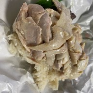 เมนูของร้าน ข้าวมันไก่ป้ายแดง สาขา ซ.วัดด่าน