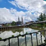 บรรยากาศ เชิญ ริมน้ำจันทบูร By Have A Seat