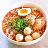 เมนูของร้าน นางฟ้าบะหมี่เกี๊ยว+อาหารตามสั่ง+ข้าวหมูแดงหมูกรอบ