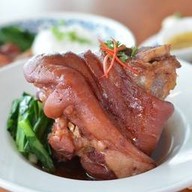 เมนูของร้าน ร้านขาหมู by เติบโต. ข้างธนาคารออมสิน นครพนม