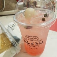 เมนูของร้าน Bake A Wish Fashion Island