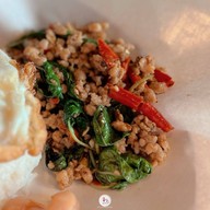 ราดหน้าเฮียอ้วน(ตำนานเยาวราช) เชลล์ชวนชิม สาขาแจ้งวัฒนะ