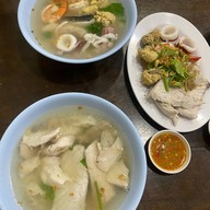 นายหน่องข้าวต้มปลา เมืองระยอง