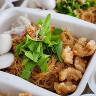 เมนูของร้าน หมี่คลุก by แหม่มอร่อย