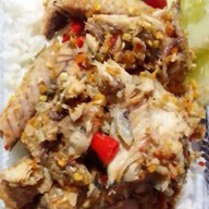 เมนูของร้าน เป๋าตัง ข้าวหน้าปลาทู