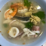 นายหน่องข้าวต้มปลา เมืองระยอง