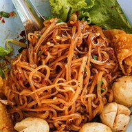 ก๋วยเตี่ยวหมูต้มยำโบราณ/บะหมี่หมูแดง ข้าวหมูแดง ไก่เทริยากิ