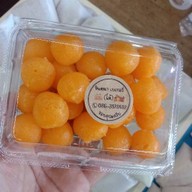 ร้านขนมหวานจินตนา เบเกอรี่ ตลาดริมน้ำบ้านแพ้ว