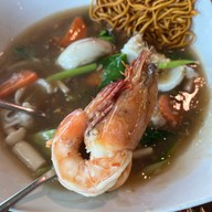 PADTHAI TONJIK RESTAURANT & CAFE