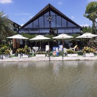 หน้าร้าน เสน่ห์ท่าคา คาเฟ่ Samuthsongkharm