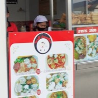 หน้าร้าน โอวตี๋ ก๋วยเตี๋ยว โอวตี๋ ก๋วยเตี๋ยว