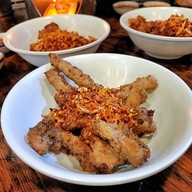 เมนูของร้าน หมูทอดติดฟัน ม.กรุงเทพ หมูทอดติดฟัน สาขา ม.กรุงเทพ