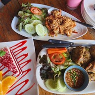 บ้านม่อนม่วน