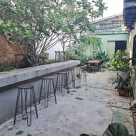 บรรยากาศ broobrown coffee สามเสน