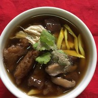 กระเพาะปลาเยวราชทำสด+กระเพราพริกแห้ง แพรกษา