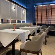 Restaurant Stage