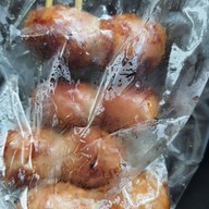 เมนูของร้าน ปลาหมึกย่าง ไส้กรอกอีสานคุณชาย ตลาดพระราม5