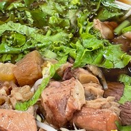 ก๋วยเตี๋ยวเนื้อวัดดงมูลเหล็ก