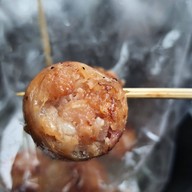 เมนูของร้าน ปลาหมึกย่าง ไส้กรอกอีสานคุณชาย ตลาดพระราม5