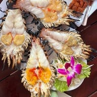 เมนูของร้าน ช่อม่วง