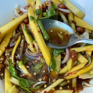 เมนูของร้าน ร้านลาบเมืองยศ รามอินทรา