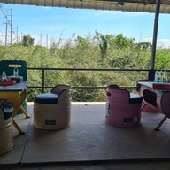 ก๋วยเตี๋ยวเรือ ทองธารา