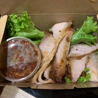 เมนูของร้าน กะเพราพริกแห้ง โคตรอร่อย รามคำแหง 106