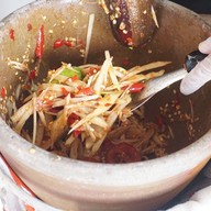 ร้านแซ่บเลย ส้มตำ ยำ ลาบ ก้อยซอยจุ๊!!! อาหารอีสาน สาขาถนนใหญ่