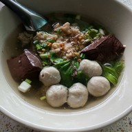 ร้านข้าวหมูทอด