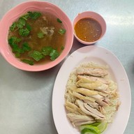 เมนูของร้าน เจ๊ฮุ้ง ข้าวมันไก่