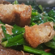 ข้าวหมูแดงหมูกรอบ