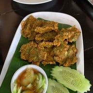 เมนูของร้าน ขนมจีนแม่ยาย เส้นสดน้ำแกงปูม้า