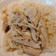 เมนูของร้าน ฝู้เมี่ยน บะหมี่หมูแดง ลูกชิ้นปลา เย็นตาโฟ