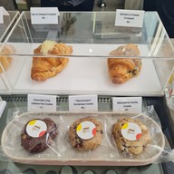 เมนู High Coffee Roaster and Patissier