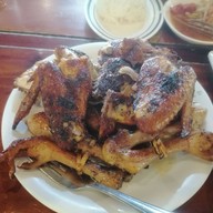 เมนูของร้าน กุหลาบดอกใหม่ บายนิวไก่ย่างบัวตอง