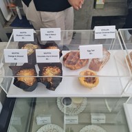 เมนู High Coffee Roaster and Patissier