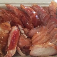 มิสเตอร์บอส ข้าว/บะหมี่เส้นสด ไส้กรอก(กุนเชียง) เป็ดย่าง หมูกรอบ หมูแดง ไก่อบ (ย่างเตาถ่าน)