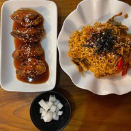 พัมกอรี